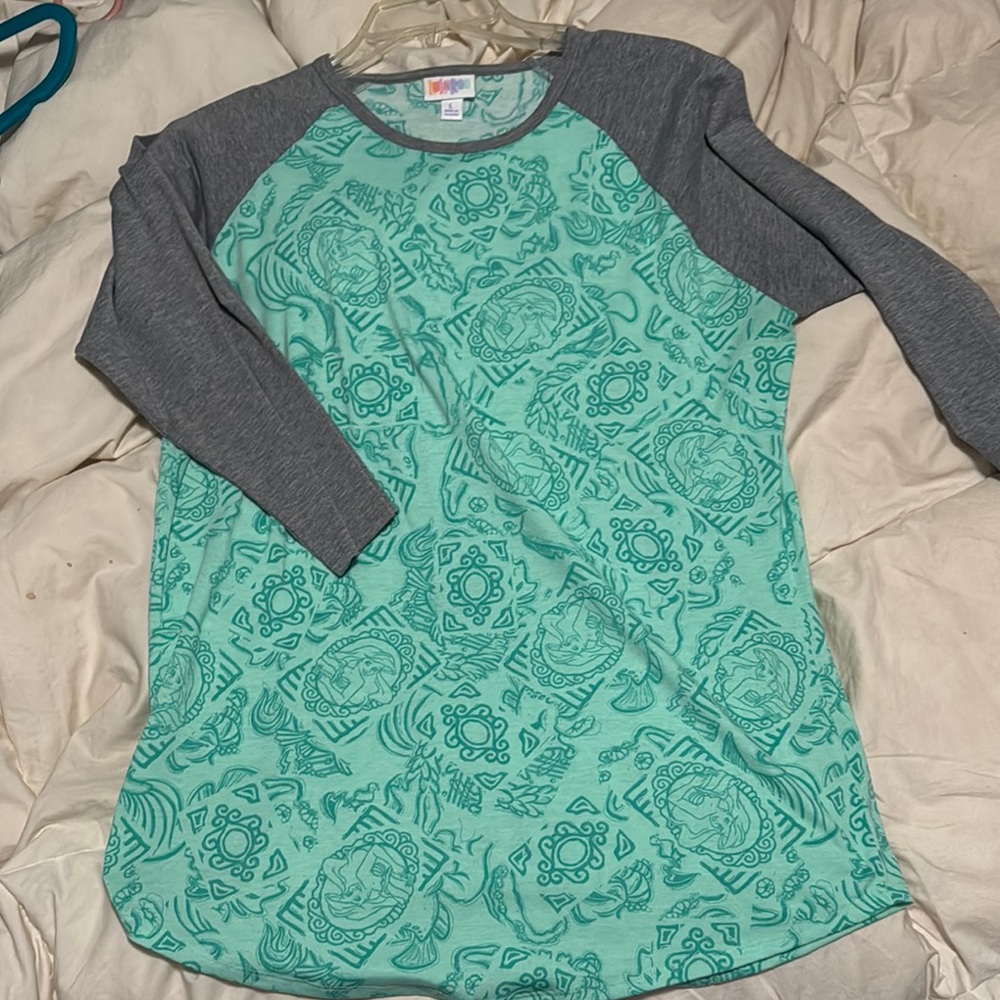 LuLaRoe Ariel baseball tee